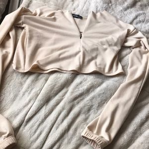 prettylittlething cropped sweat shirt
